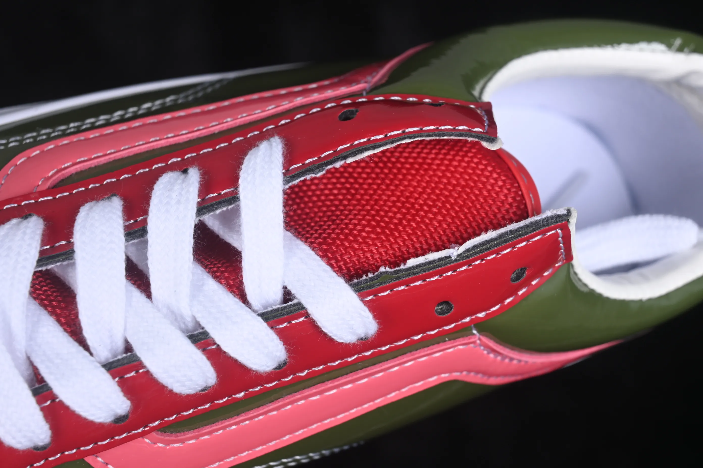 All categories Vans Vans series Vans Low Vans low top Vans Old Skool Vans patent leather low-top casual skateboard shoes VN000E8VCCZ